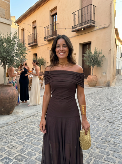 Carla | A simple yet elegant maxi dress